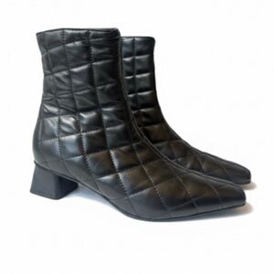Napoleoni Black Quilted Leather Ankle Boots Pointy Square Toe Size 40 Like New!